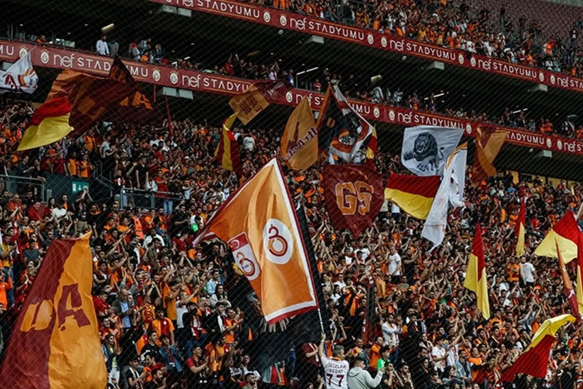 galatasarayin yolladigi futbolcu 4 gol birden atti 9pQhJNgg