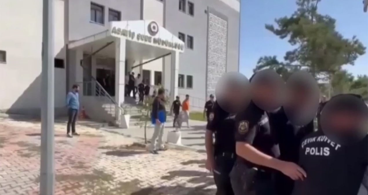 iki grup birbirine girdi 20 kisi gozaltina alindi OPUbuJUj