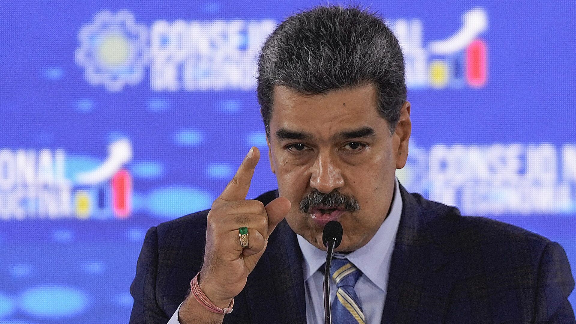 madurodan onay abdnin saldirmasi halinde venezuella silahla karsilik verecek gR4ytrpc.jpg